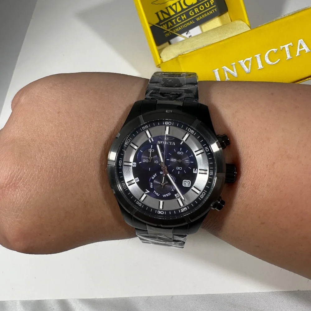 NIB INVICTA Men watch in Stainless Steel‎ Black